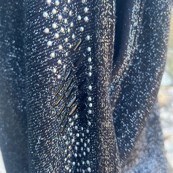 Joseph A Tops - Sparkles and beads! Joseph A. NWOT black silver V-neck shirt cold shoulder sz L